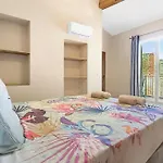 Appartement Trois Et Authentique A