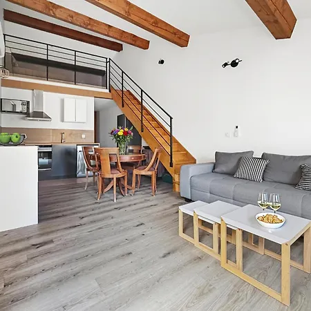 Trois Et Authentique A Apartmán