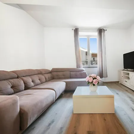 Trois Et Authentique A Apartmán *